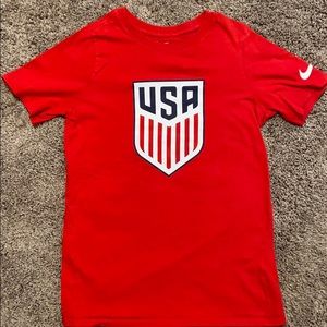 Red Nike Usa T-shirt